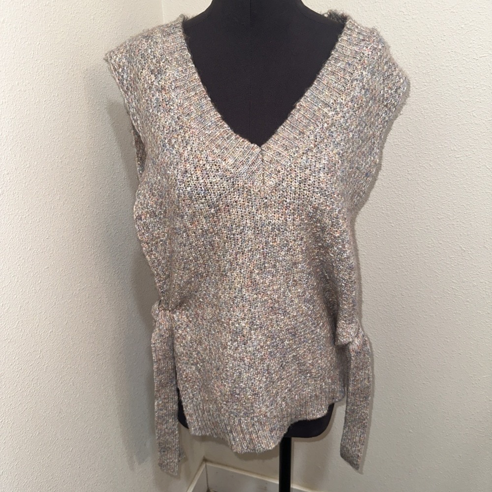 FRNCH Paris Knit V-Neck Sweater Vest w/ Side Tie Detail Size S Multicolor‎